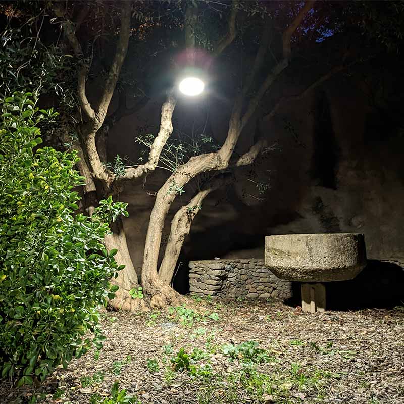 Solar-Hängelampe ELEDCO, 1 Lampe, nachhaltige LED-Beleuchtung